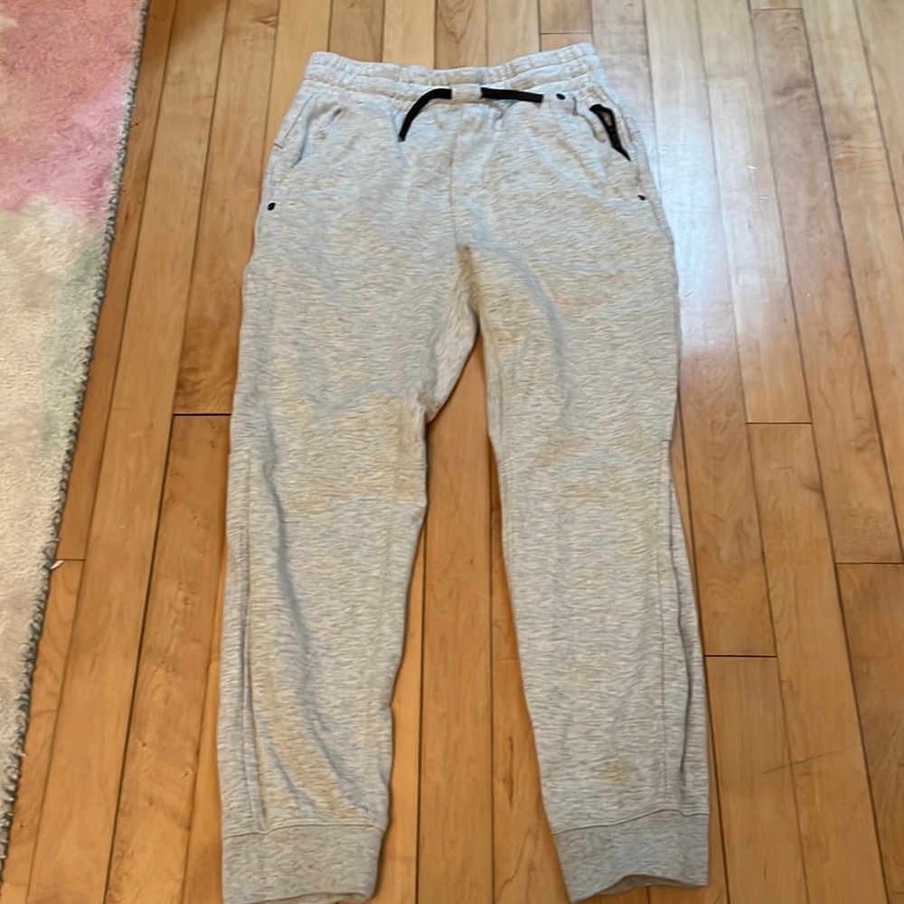 Grey sweat-pant joggers in great condition